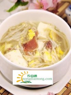 银耳能和金针菇豆腐汤,第3图