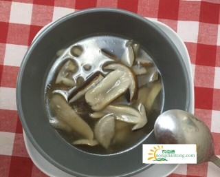 蘑菇松茸汤怎么做好吃，两种做法吊你胃口！,第3图
