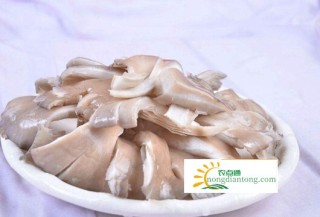 平菇肉汤的家常做法,第3图