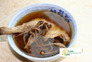 茶树菇炖鸡汤的做法,第2图