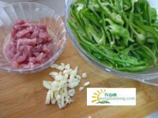 银耳青椒炒肉丝,第3图