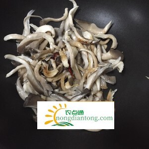 平菇炒青菜的做法大全，平菇适合和什么一起吃,第3图