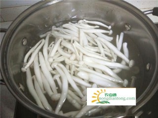 白玉菇焯水多长时间，白玉菇的做法,第1图