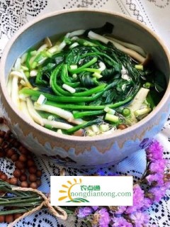 菠菜白玉菇汤的做法,第1图