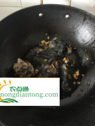 乌鸡榛蘑的做法大全，乌鸡炖榛蘑,第5图