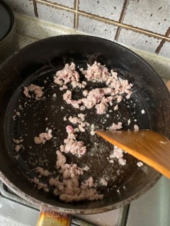  万能肉酱—肉末香菇杂酱 第3步