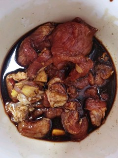  家常菜杏鲍菇炒肉 第1步