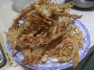  干煸金针菇 第7步