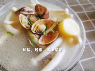  豆腐海鲜菇花蛤汤 第7步