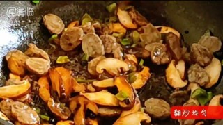  完美拯救剩饭的『腊肠香菇油饭』 第3步