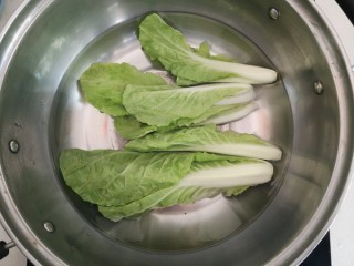  香菇肉酱拌面 第3步