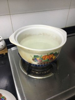  宝宝营养早餐之香菇瘦肉粥 第2步