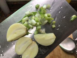  香菇滑鸡饭 第4步