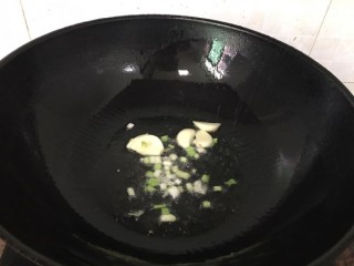  香菇滑鸡饭 第5步