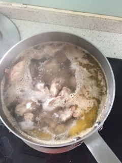  养生之香菇鸡肉蔬菜粥（潮汕粥） 第2步