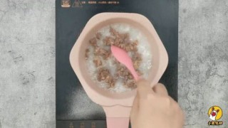  小鹿优鲜-牛肉秋葵蘑菇粥 第8步