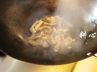  香菇丝炒鸡腿肉 第14步