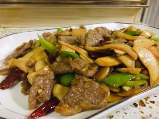  杏鲍菇炒肉片 第8步