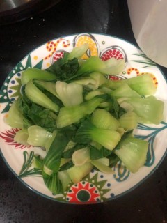  小香菇扒油菜 第2步