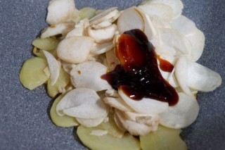  杏鲍菇蚝汁土豆片 第4步