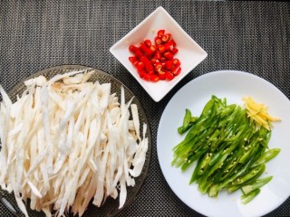  小炒杏鲍菇 纯净素食 第3步