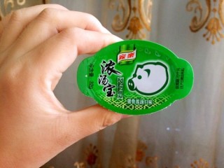  杏鲍菇胡萝卜青椒炒肉 第5步