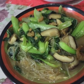  蘑菇炒油菜 第2步