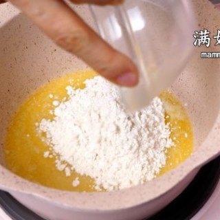  鸡茸奶油蘑菇汤 第2步