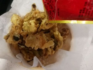  酥炸椒盐蘑菇 第7步