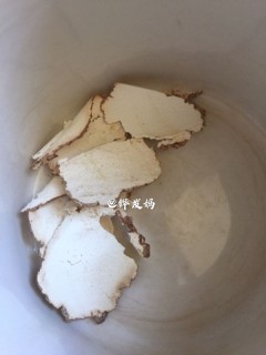  虎乳菌菇扇T骨汤 第1步