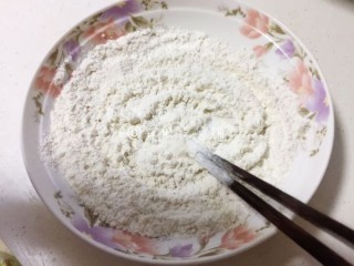  一朵开了花的菇 油炸椒盐金针菇 第6步