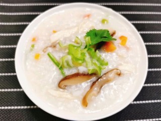  营养美味香菇鸡丝粥 第9步