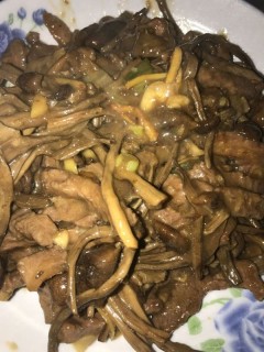  茶树菇烧牛柳 第8步