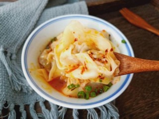  香菇黑木耳肉馄饨 第8步