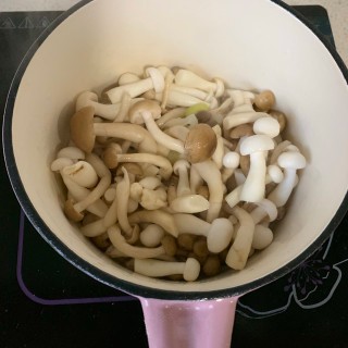  娃娃菜蘑菇豆腐汤 第3步