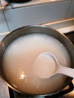  蘑菇鸡肉粥 第3步