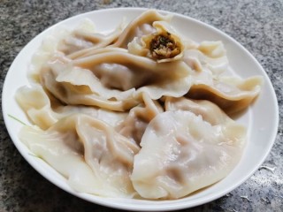  蘑菇青椒水饺 第13步